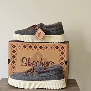 Skechers Women's Cozy Ojai Mocassin Casual Sneakers Size 7 Grey NWT
